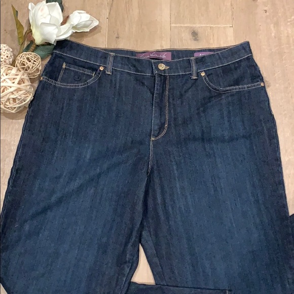 Gloria Vanderbilt Denim - Gloria Vanderbilt jeans like new!